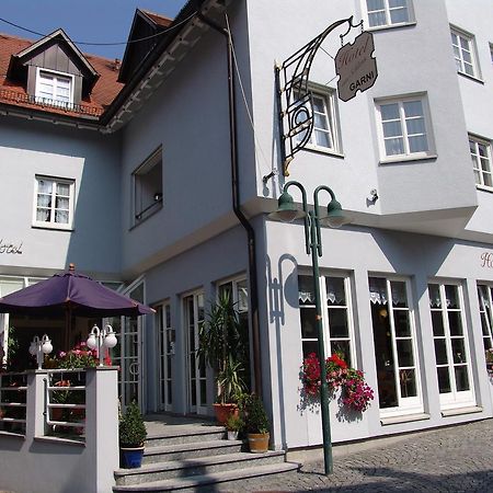 Hotel Am Schloss Neuenstein Neuenstein  Bagian luar foto