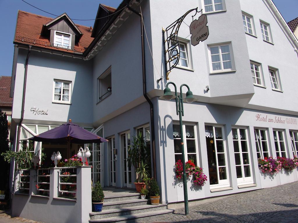 Hotel Am Schloss Neuenstein Bagian luar foto