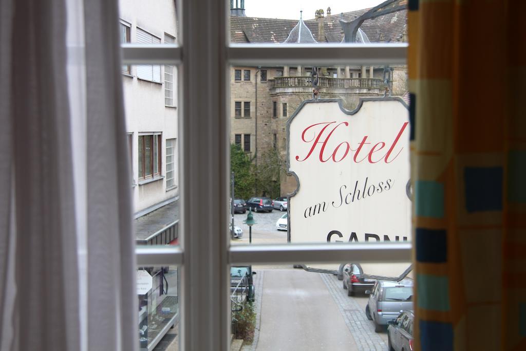 Hotel Am Schloss Neuenstein Ruang foto