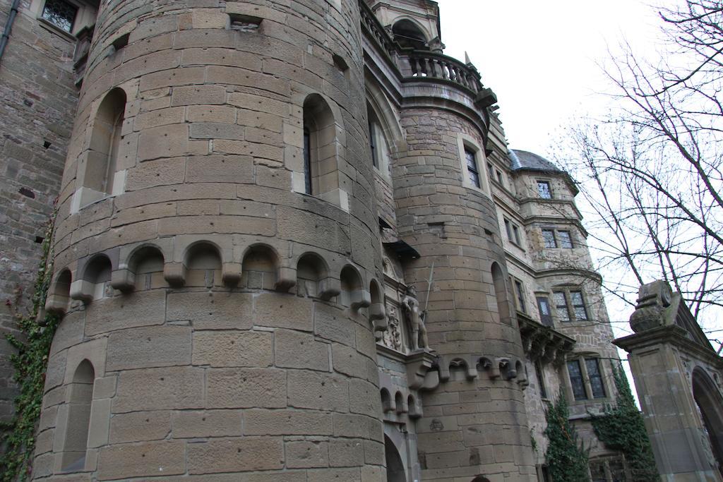 Hotel Am Schloss Neuenstein Bagian luar foto